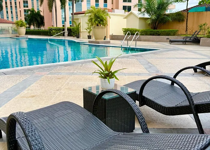 Venice Luxe Cozy Suite, Type, Pool, Kitchen, Netflix, Canal Mall Access Max 3 Guests Only * Manila