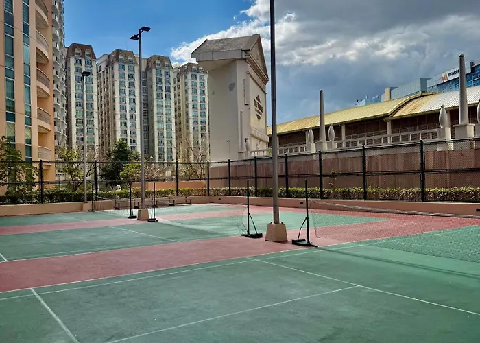 Venice Luxe Cozy Suite, Type, Pool, Kitchen, Netflix, Canal Mall Access Max 3 Guests Only Apartment Manila